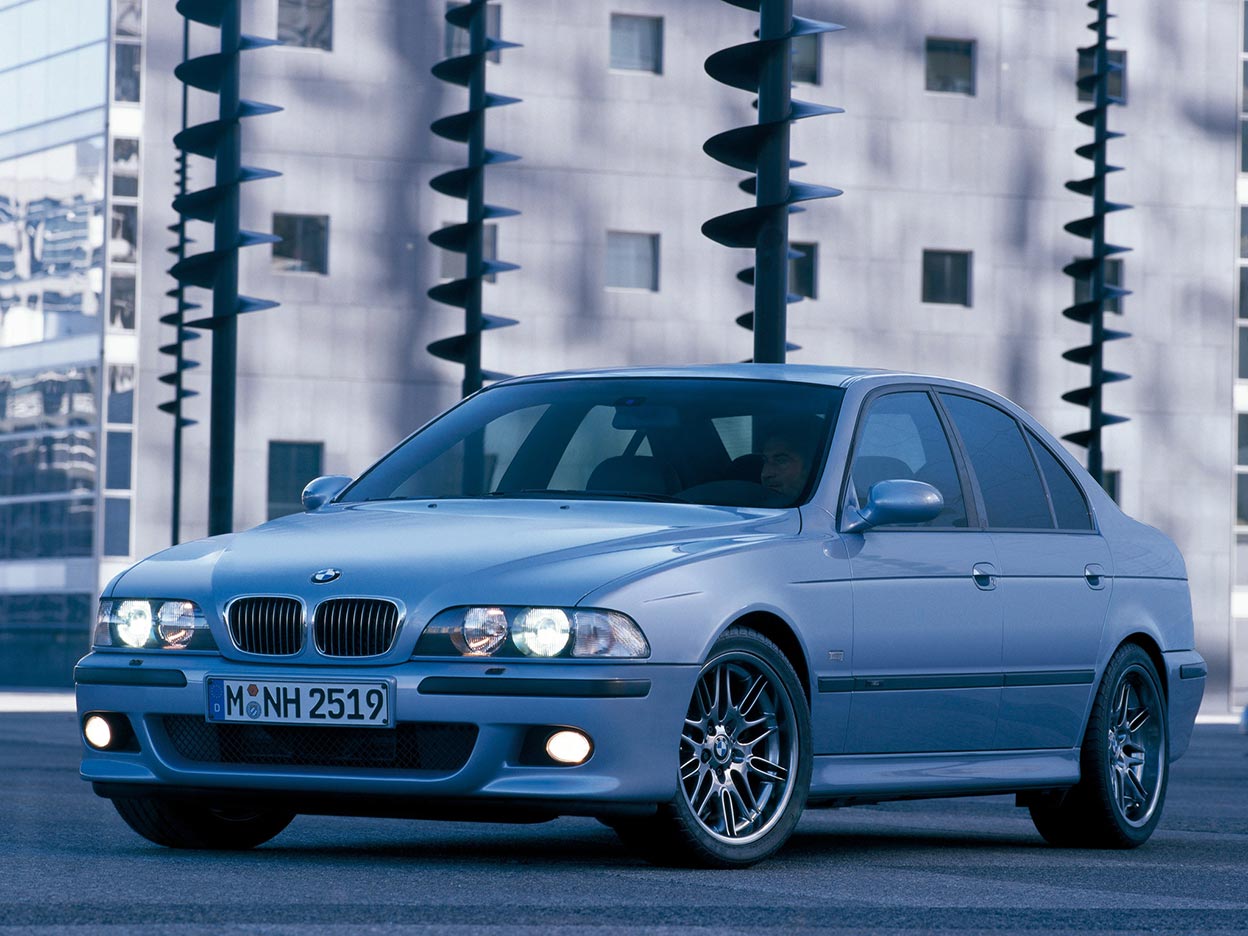 BMW 5 Series e39 Black