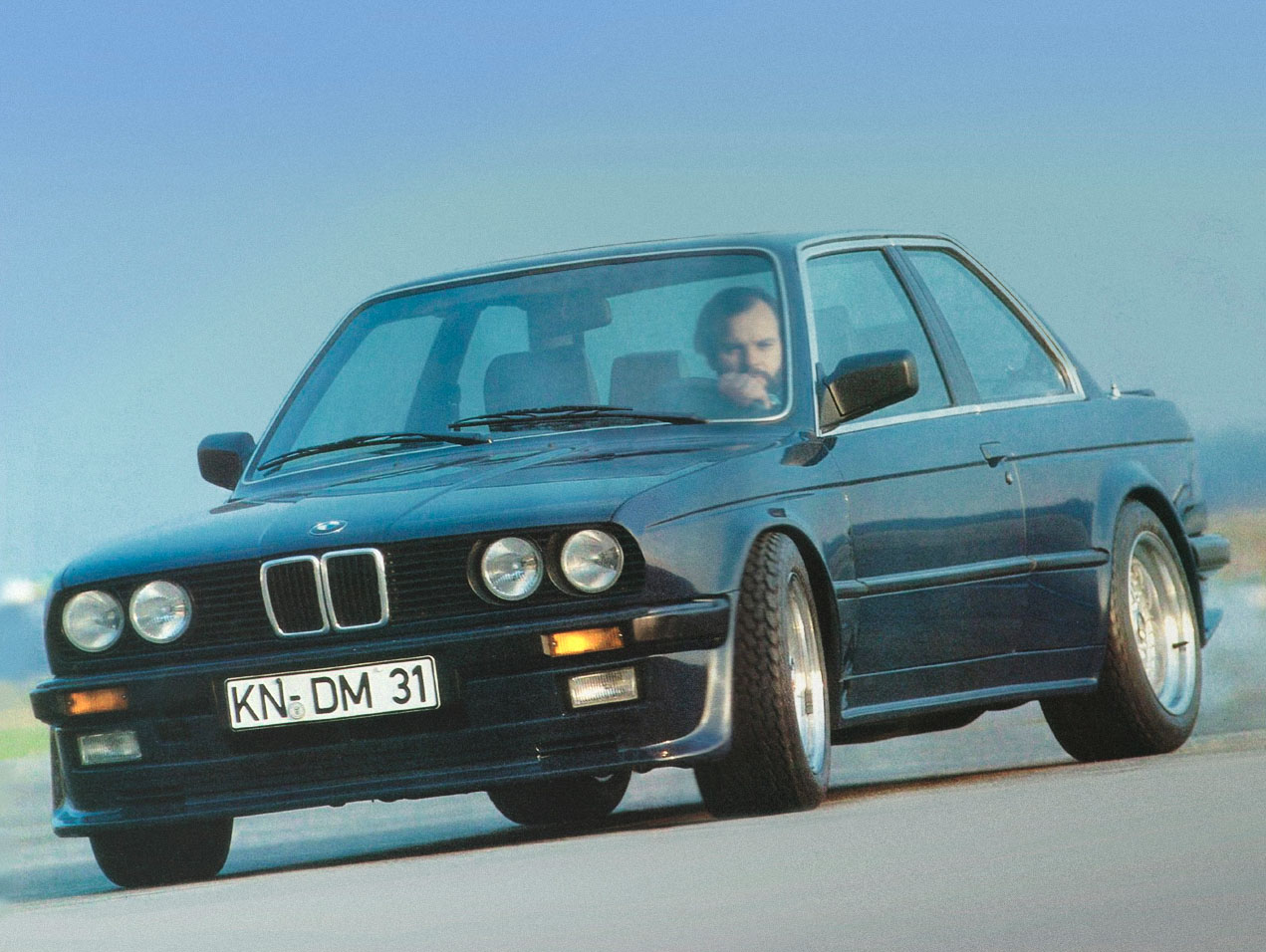 BMW 323i e30